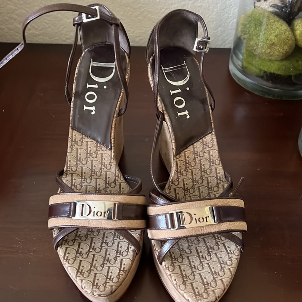 Women’s designer shoes - Picture 6 of 7